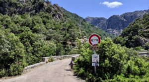 Durchfahrt verboten für Wohnmobile auf Korsika