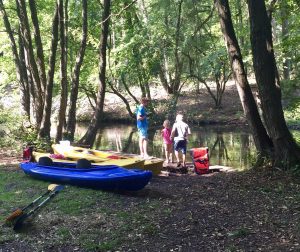 Kajaktour mit Kindern auf dem Rhin ab Rheinberg mit Halt an einem Rastplatz